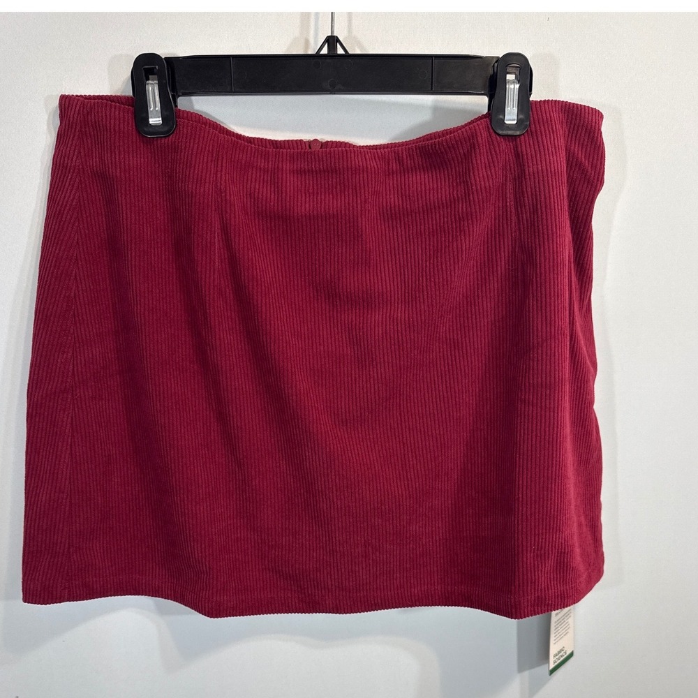 Halara Burgundy Corduroy Skirt with‎ Built-in Shorts XL NWT Preppy Academia